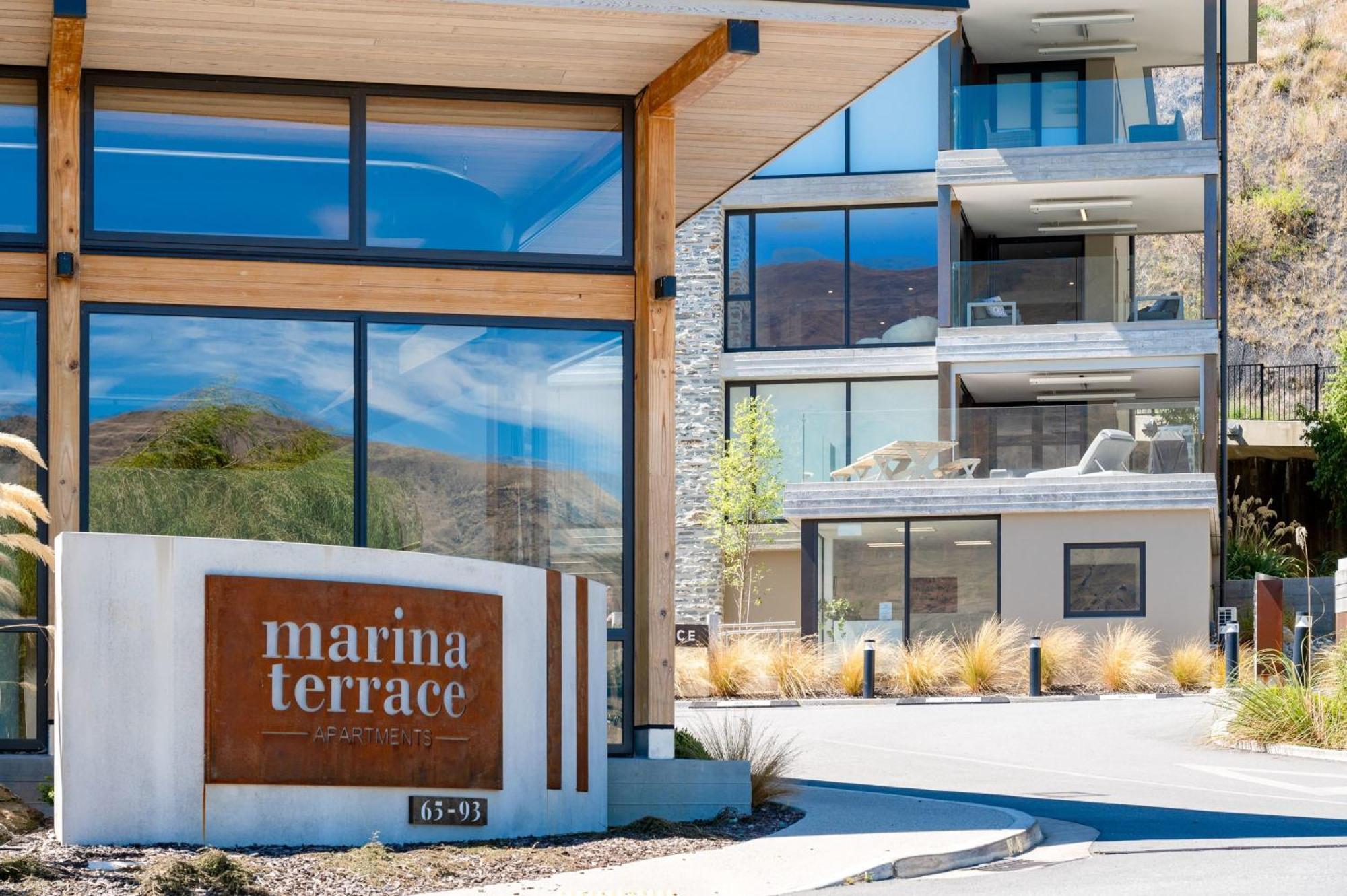 Lakeside Luxury 2 Bedroom Apartment Wanaka Esterno foto